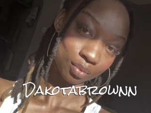 Dakotabrownn