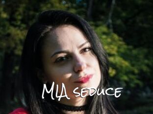 MIA_seduce