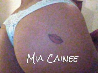 Mia_Cainee