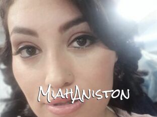 MiahAniston