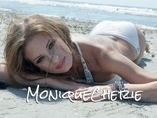 MoniqueCherie