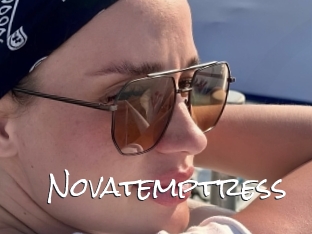 novatemptress Blow Cum
