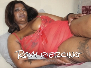 Roxy_piercing